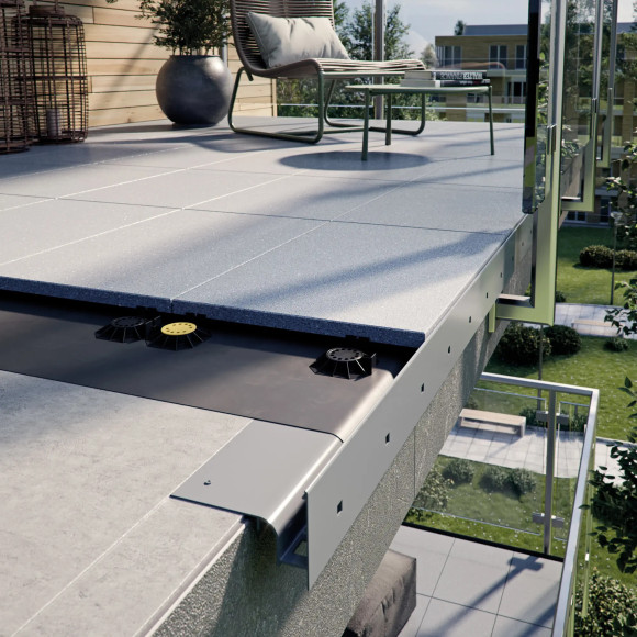 Przekrój systemu tarasu wentylowanego z profilem W30