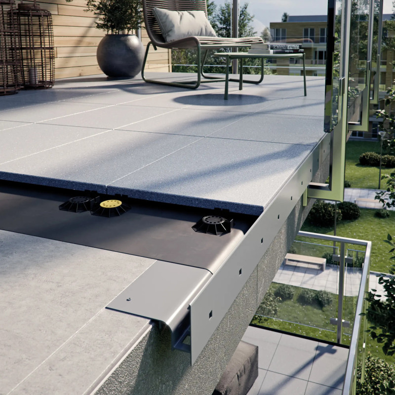 Przekrój systemu tarasu wentylowanego z profilem W30