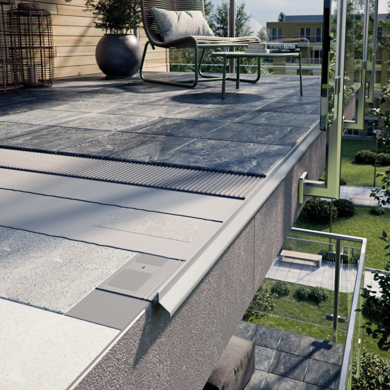 Przekrój systemu z profilem K30 Renoplast