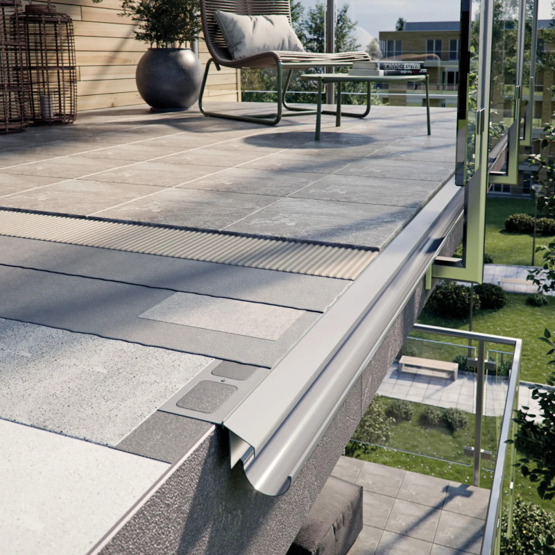 Przekrój systemu z profilem K100R