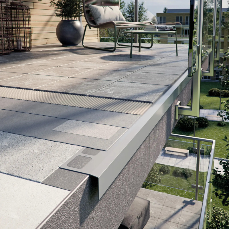 Przekrój systemu z profilem K301